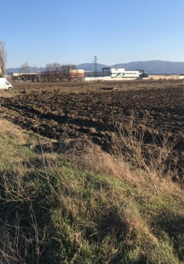 София, с. Бусманци, Продава 