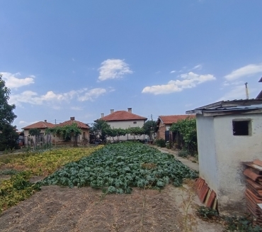 София, с. Кривина, Продава 