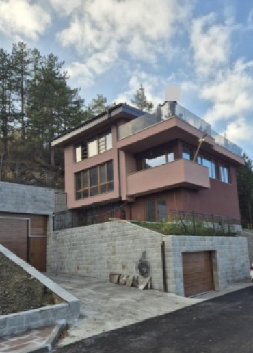 София, с. Панчарево, Продава 