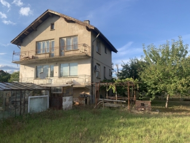 София, с. Петърч, Продава 