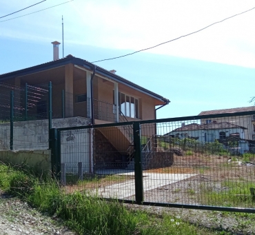 София, с. Бърложница, Продава 